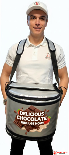 The hawker tray differs from the other Hybrid events similar looking portable belly drawers in that it uses a flat support system instead of the cumbersome support.
